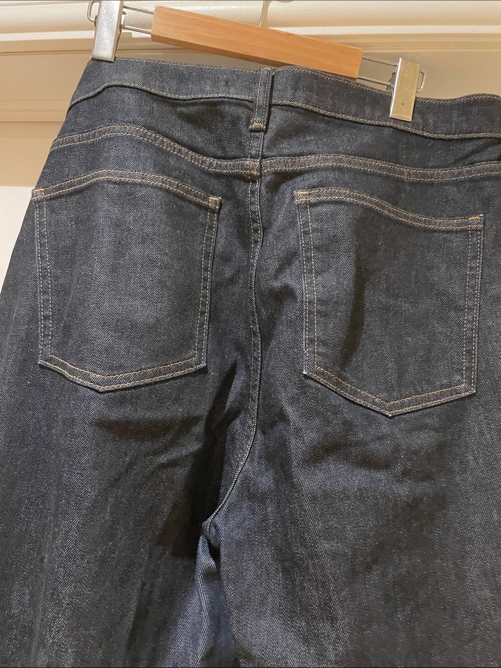 Uniqlo Dark wash straight Leg Jeans Business Casual Minimalist Office Class34x32 - Picture 5 of 7
